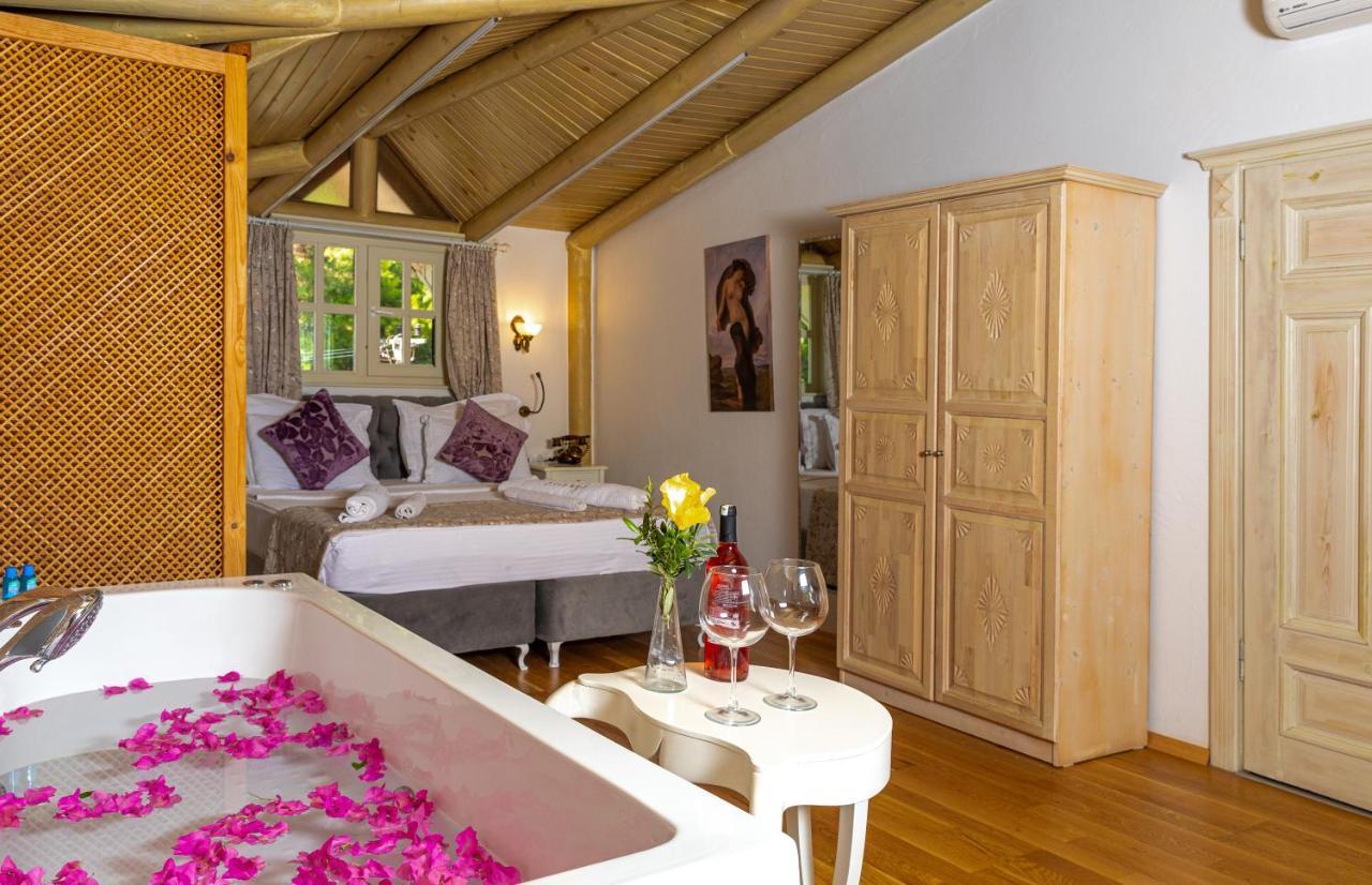 Petunya Konak Boutique Hotel İçmeler Luaran gambar